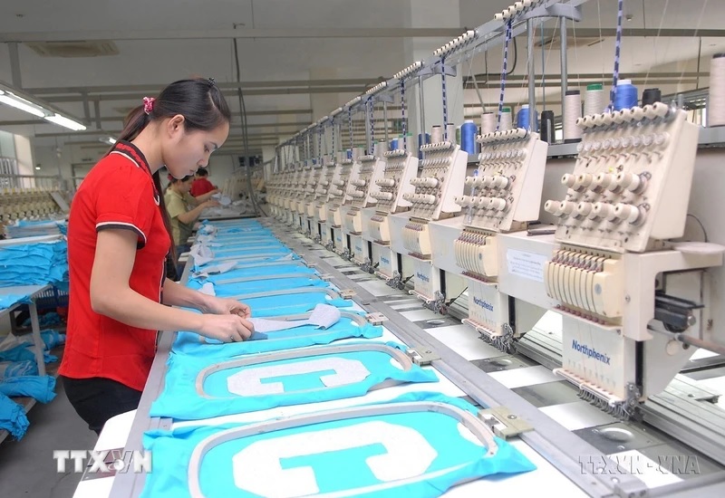 Thủ tướng chỉ đạo giữ vững ổn định kinh tế vĩ mô, kiềm chế lạm phát